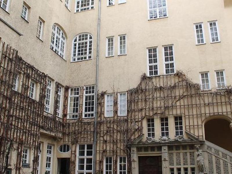 70F52C2AACC55B817300DA69051CFDCE