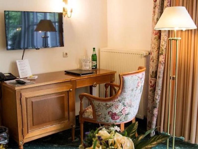 BC8FE3F9813F1491916767C55C2CB18D