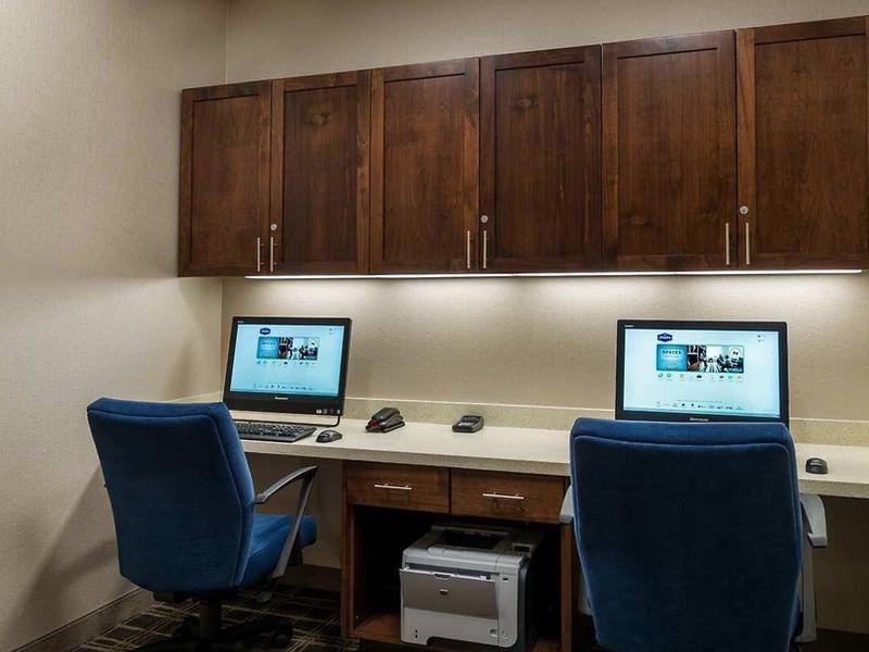 4FBAA7707F32EE4B9B05925C7C83360B