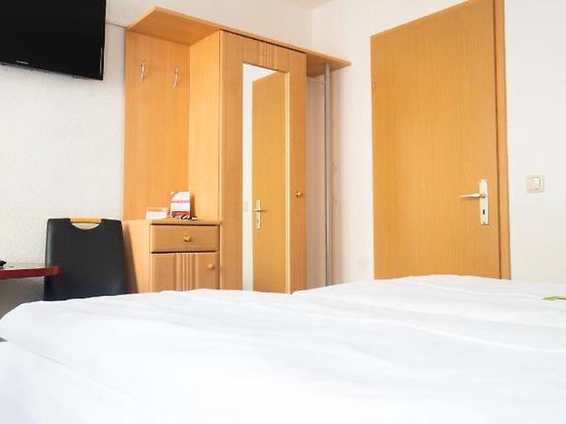 8387D855A10F6BD87912061C2E0C5F33