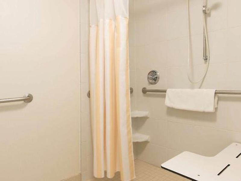 B9EF24C7B49F53277D2B9146EE976969