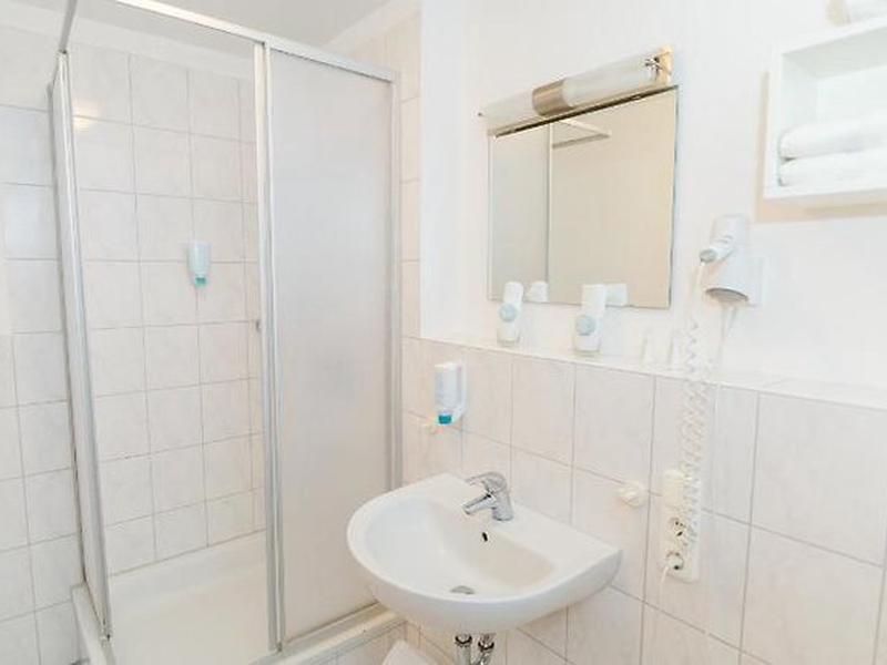 752751E3506B297E54471BF37DF25F77