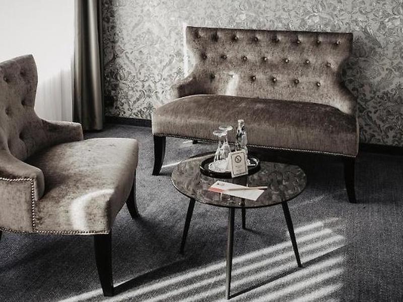 D53CD3351643E5B0521681EE4146DE0C