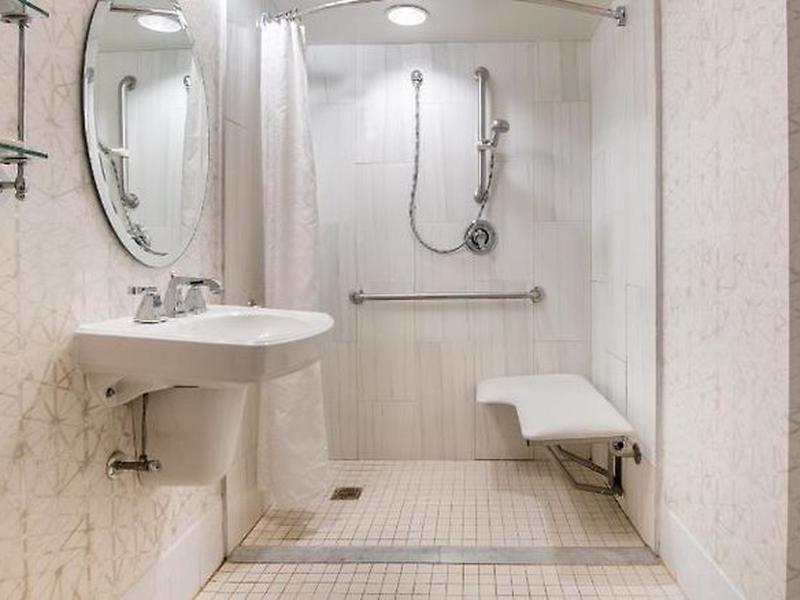 FFC37396BF26110D6B181E14CAD5F22F