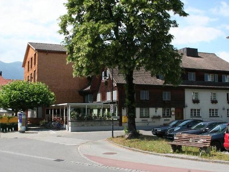 DEE2A7F27E00A4BF06F5E39174D610F4