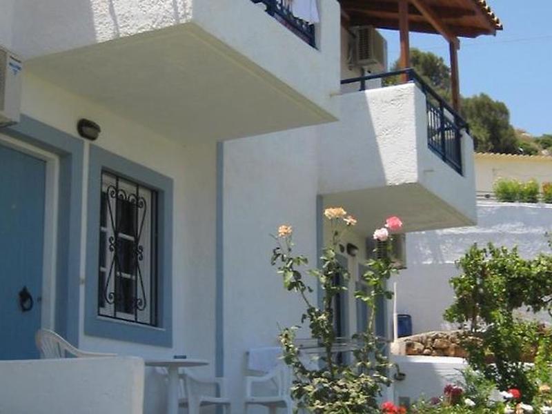 FF82C69930349CFE13C23B3A886266CF