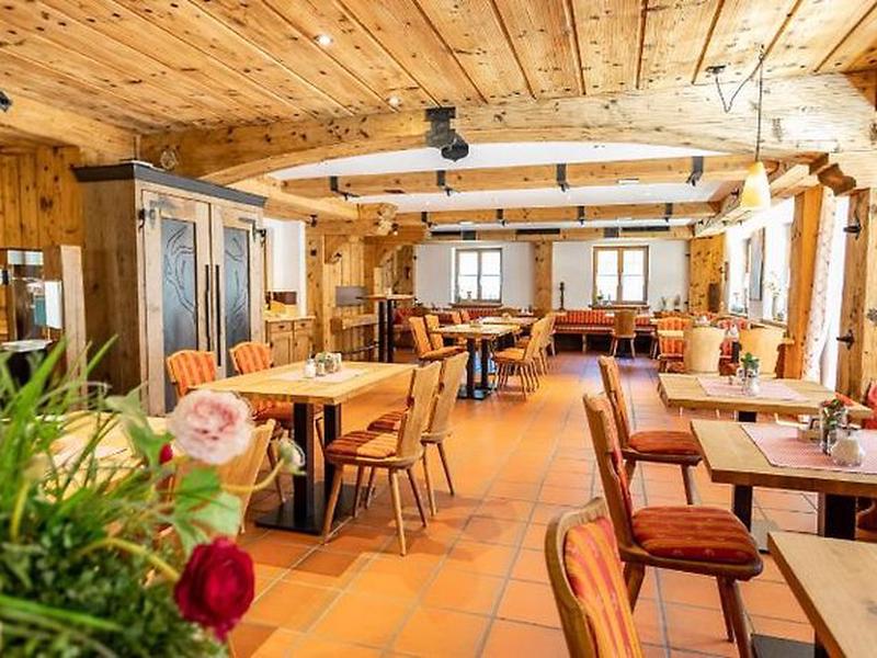 85A4F65B83FD367D7F09C850B1A55396