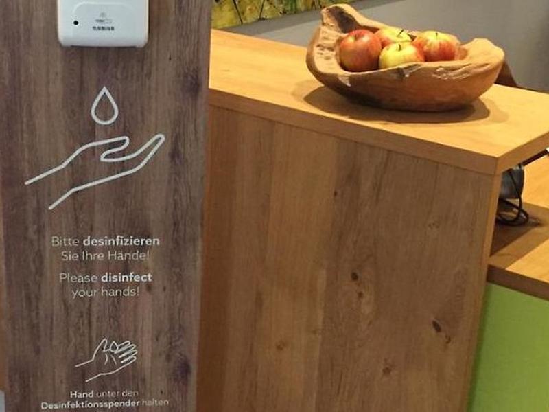 9C96938D1FDCD5AC78DD8506B617A182