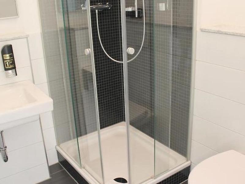 97CB4FB70963873FDAFC13770D283364