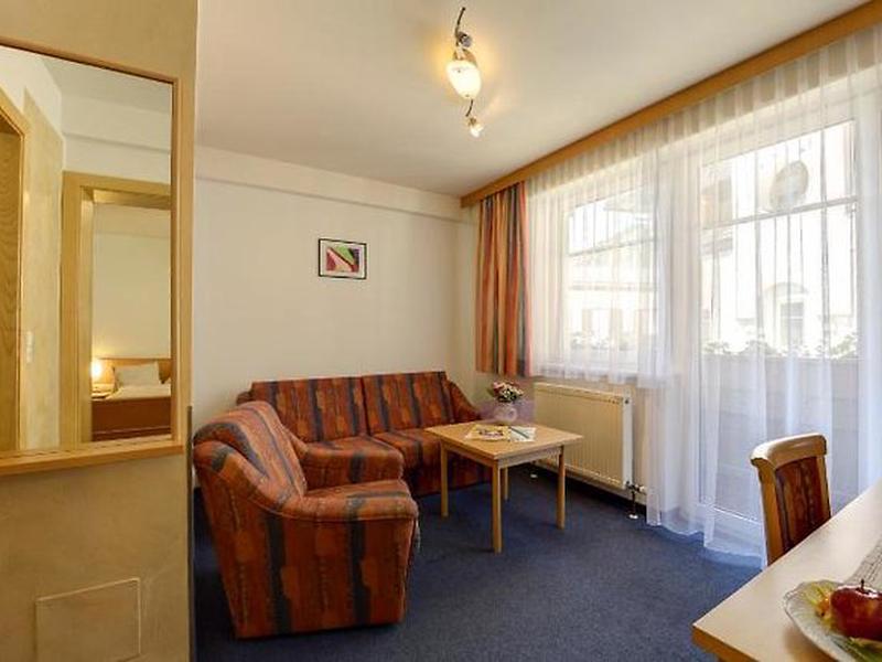 CF83F4E4294C0952993A9C5E8F4F0412