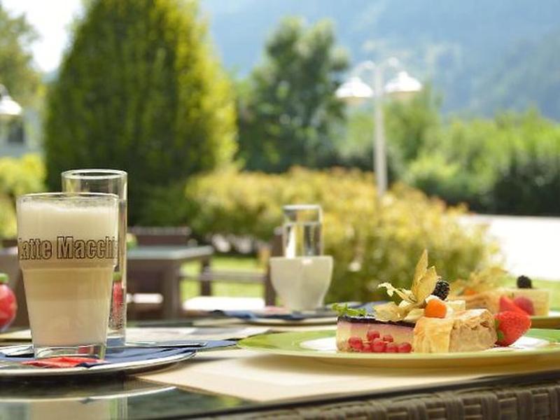 0DF085DAEB3AB02BCED6A1BC5FF31507