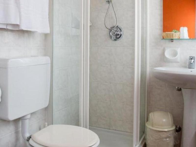 93CFF8114E78C7940CB92A0DAA91614F