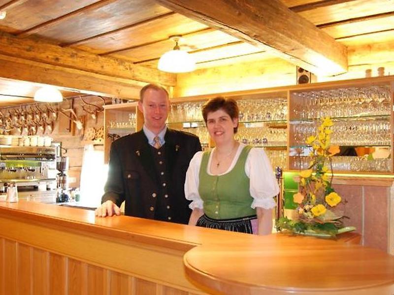 21736182E94F8BC826F686B074525537