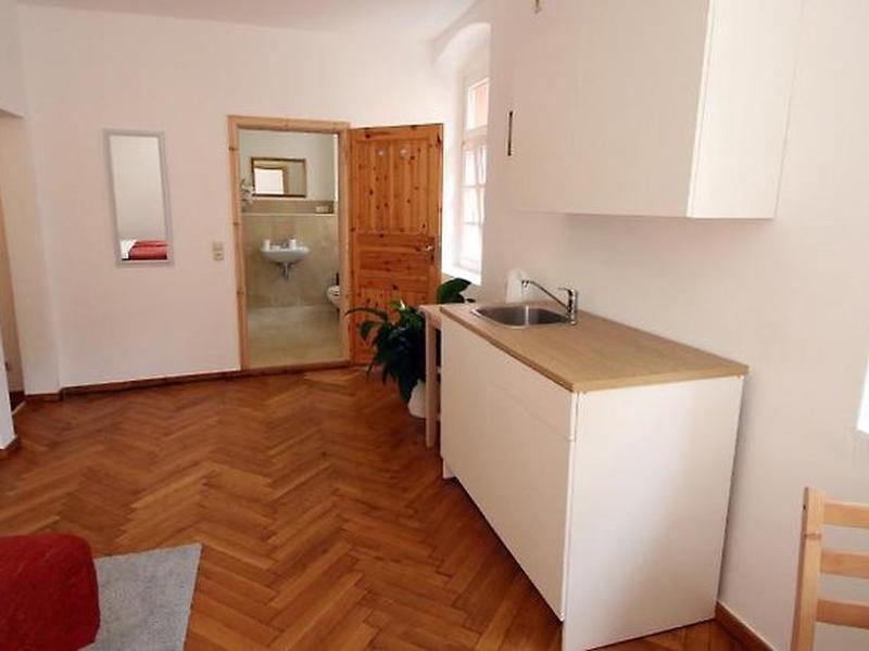 FC73E9F18C6FF3F09E17491ACC84AEE7