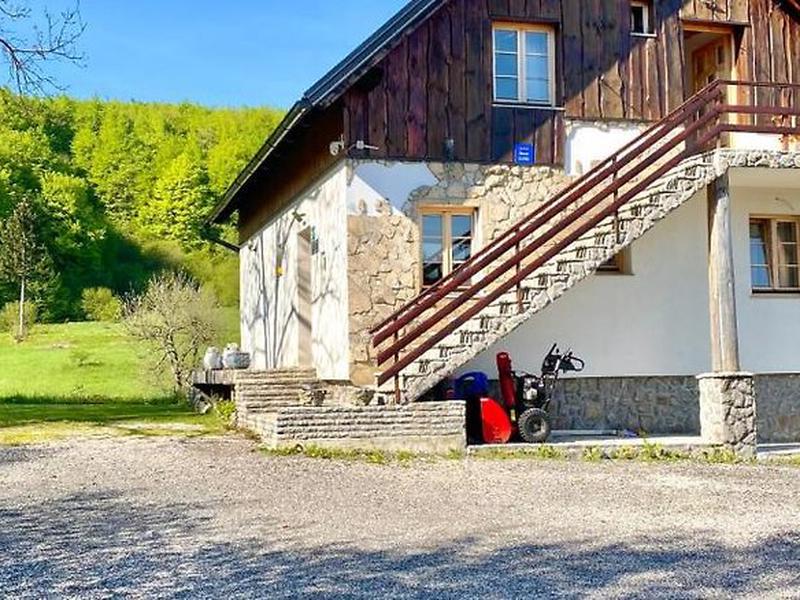 2080699FE2B437400D23CB392795D7AB