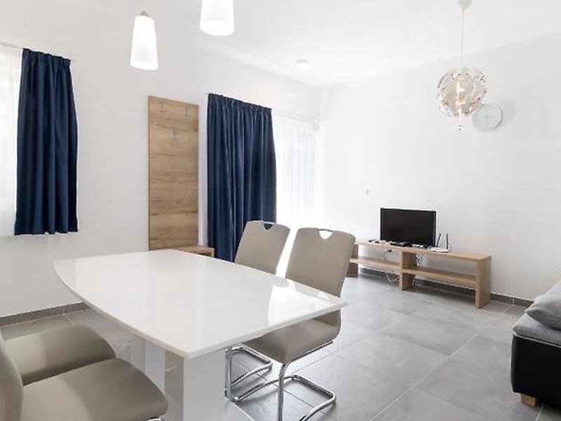 430F4C34B1847E0997E65160E04DBC27