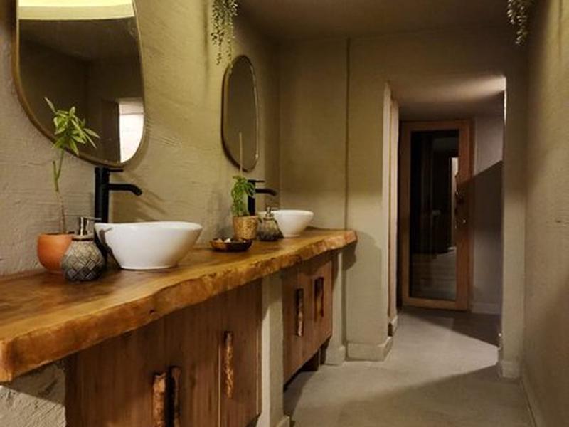 895C09E484E1FA8C84CA3080B6E7B743