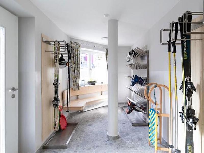 050A57FB6652A9C5052617F861663BF4