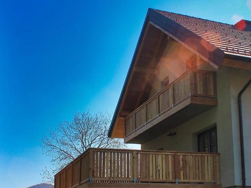 F2B90D8B77BF52108C75A9D285B1843C