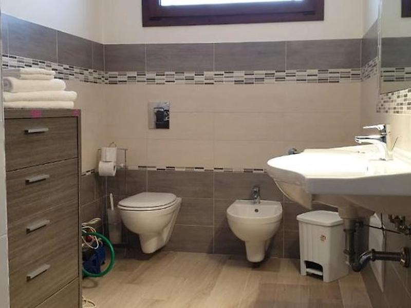 98BF4FA9D55E1F837BB1DF32C2F3DC7C