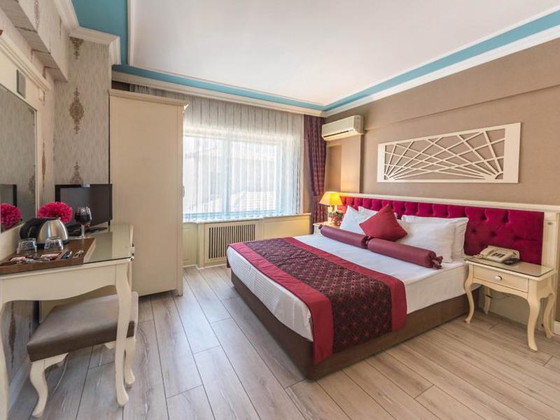 B86A4E4AD07B481EC06380C3979F5724