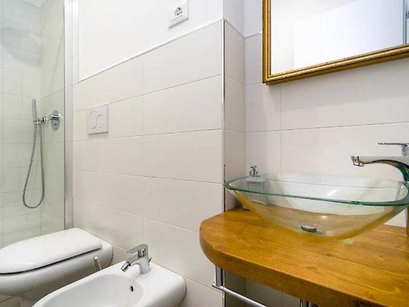 2C90AF200944D2102275DE5759D3B833