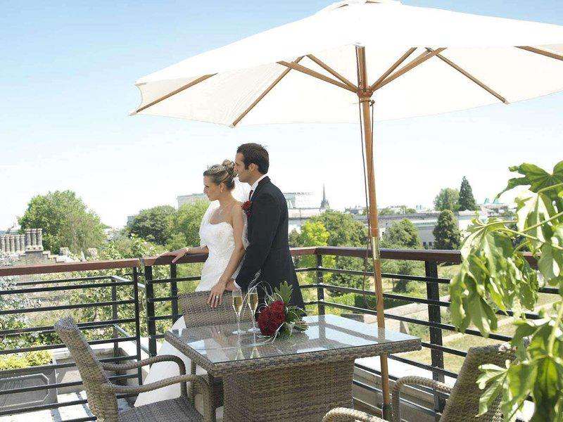 23187CE9D7F566C0D6274461403206AF