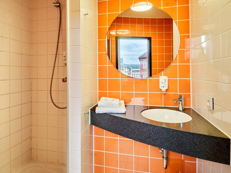 DC05120004D00223AC55B1EE538B7BE7