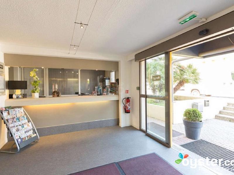 A818841E8252AA699ED4ED0BA86DBE86