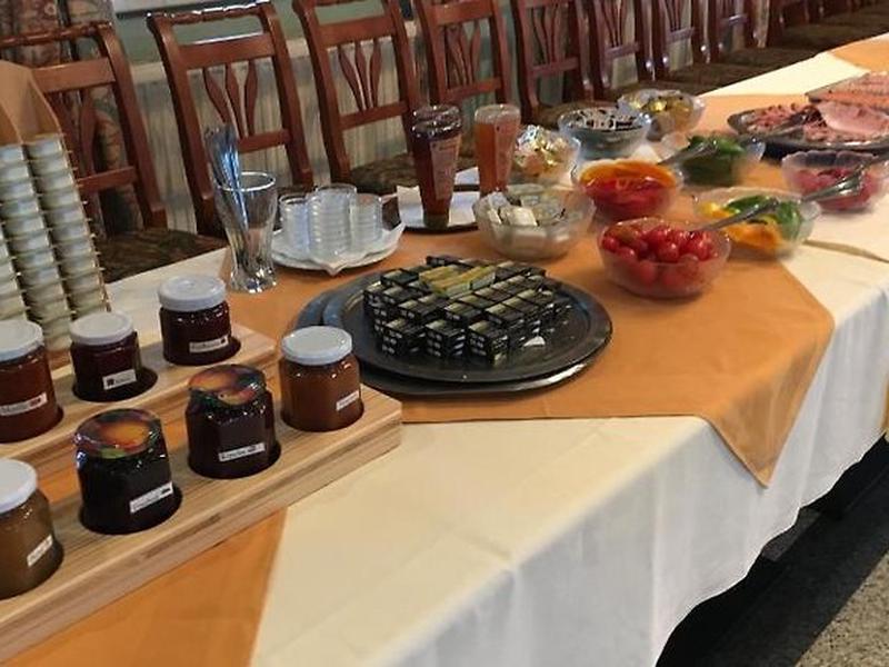 5FB481DDDDA2ED0C1A3ED49EC5A429DE