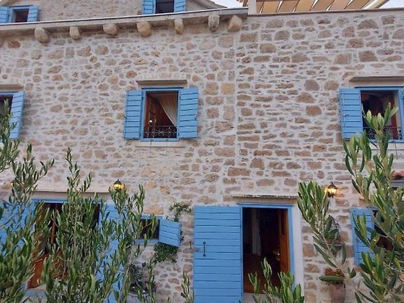 FEA1F81D2A39F961E1CBF0E50FD6BF06