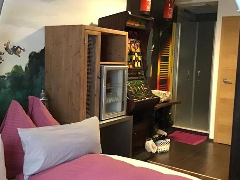 D5093F451A64A3707ADC17D7054532B2