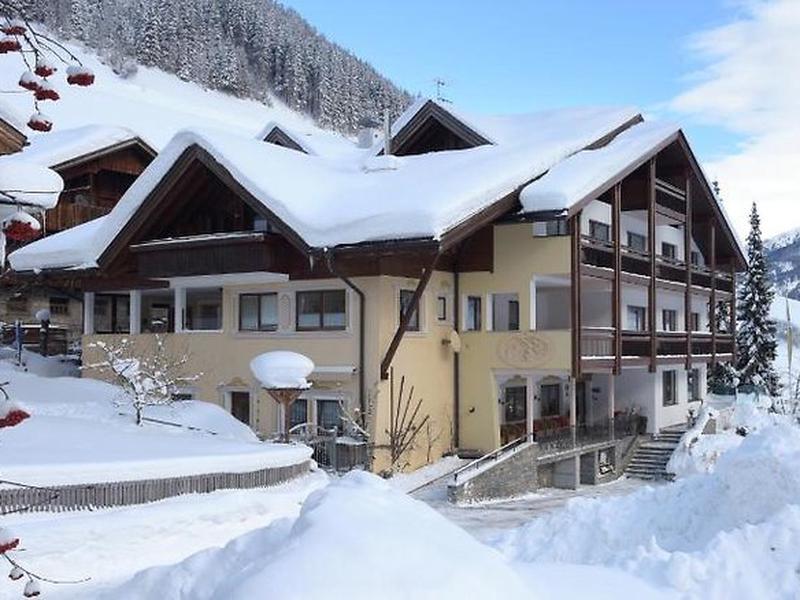 B4B43D74CED8AE40FD741A3B24F4435E