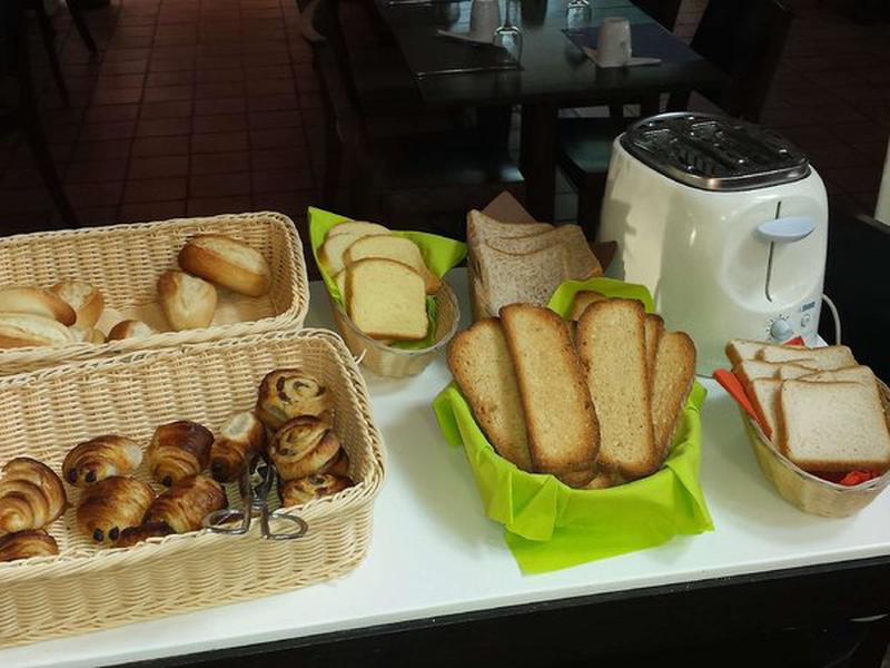 56886F9339ACD1BC34F1E78A34FDCD76