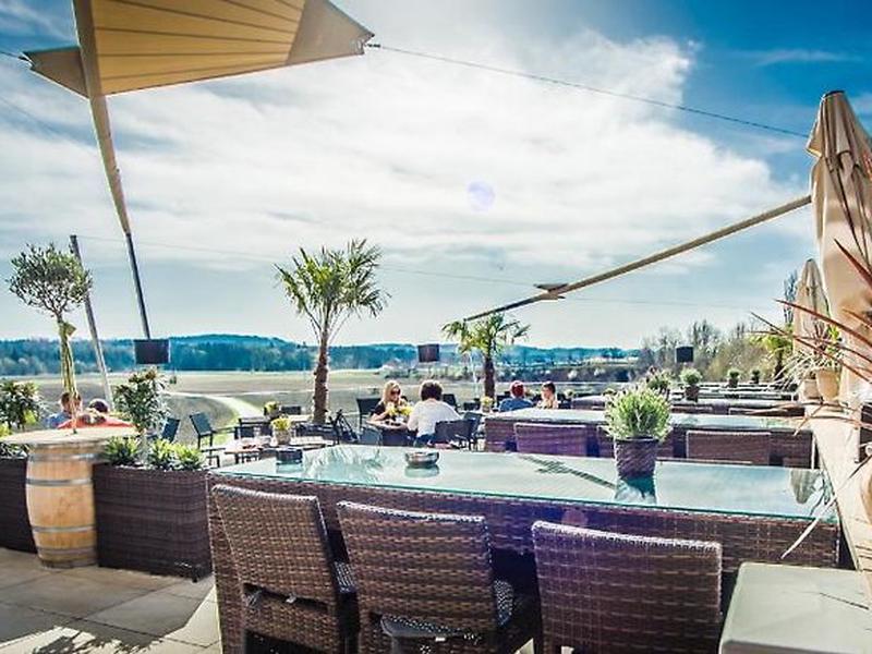 6ADAC3F44E4216C261CCB08B1661DE6F