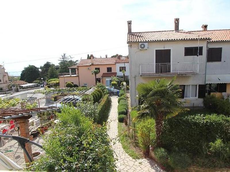 9EAF9084CE31C3383E69E51C9974CE94