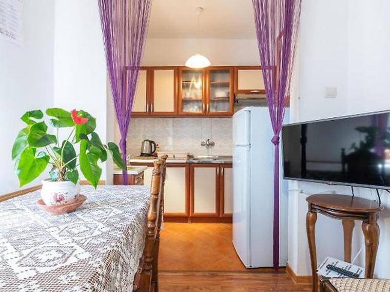 B3864860F7034F8085466E708E65BA01