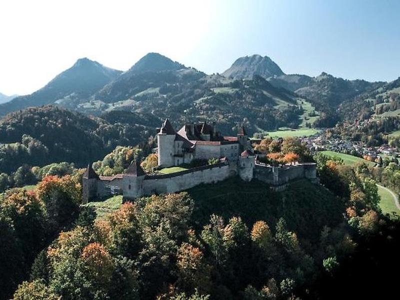 8744FEF25A51377190F00D18B4D6C92E