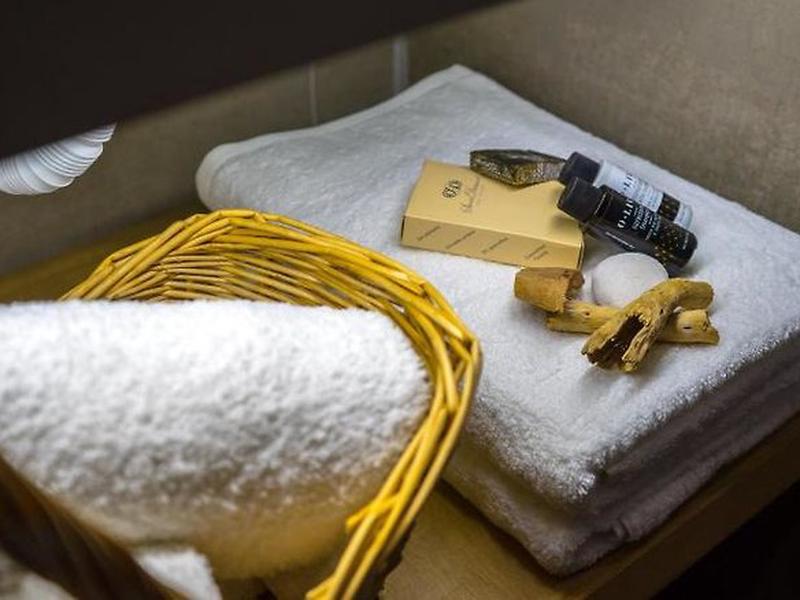 A761DDE26E72408FCE67DF77DD12D501