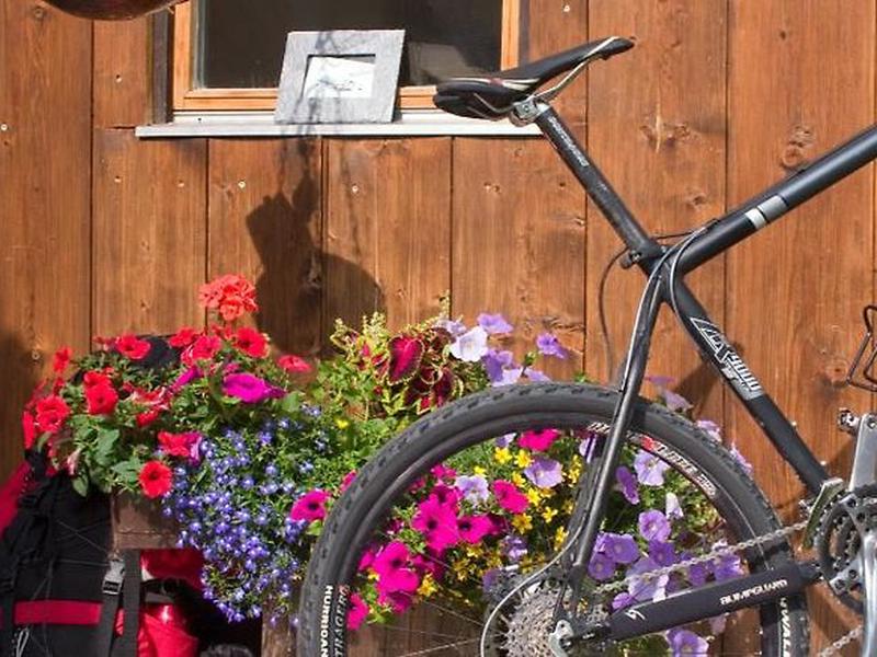 AC4C570C42C5D077845EF2A8F8C70EC1