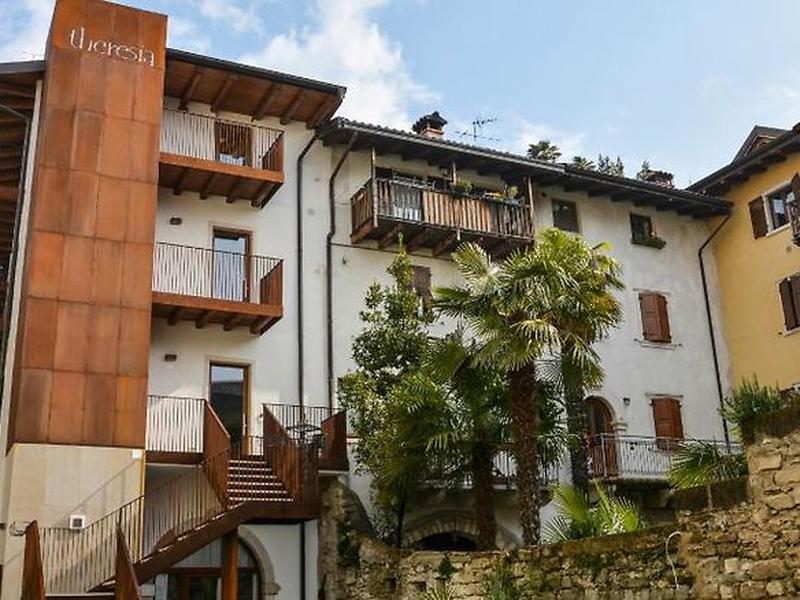 F1180CB276129A2045BCFC495E40D2BF