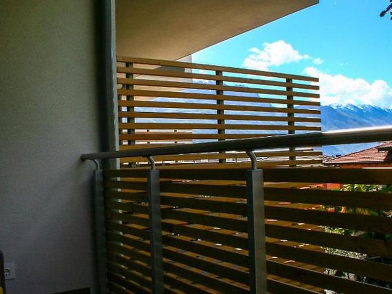 3C9FF85C8A63B973126A3AC8203CB446