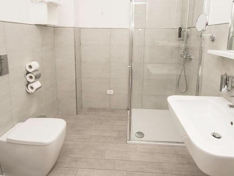 E013789CD24F3ED85BE7A9E45503551B