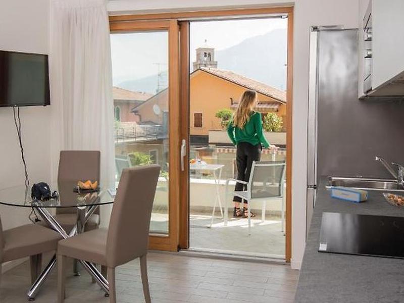 3A2B1B9221128E4ACCE87D00DAD42AB2