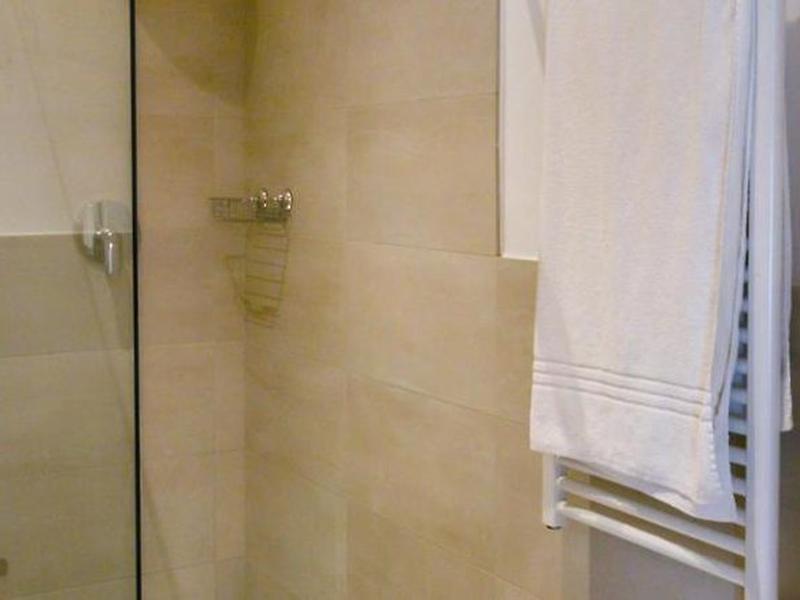 08DEA0F0F33CFC09F8848E6CC13CECCA