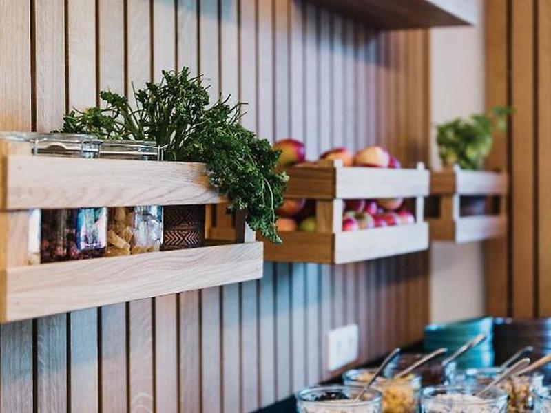 0858AFE0D31245E9AE61A8438DEA87AD