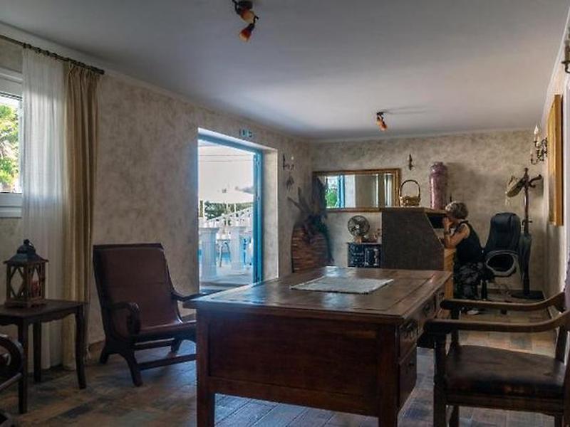 F36B1B0444E82AB1C07F9B4AFB7BC7DA