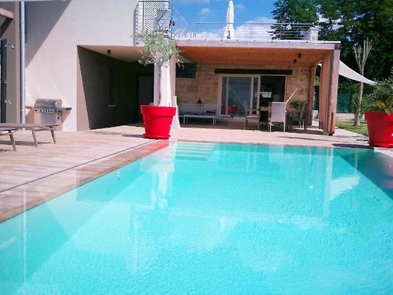 EB6D67BB02494524276E801E415C37B3