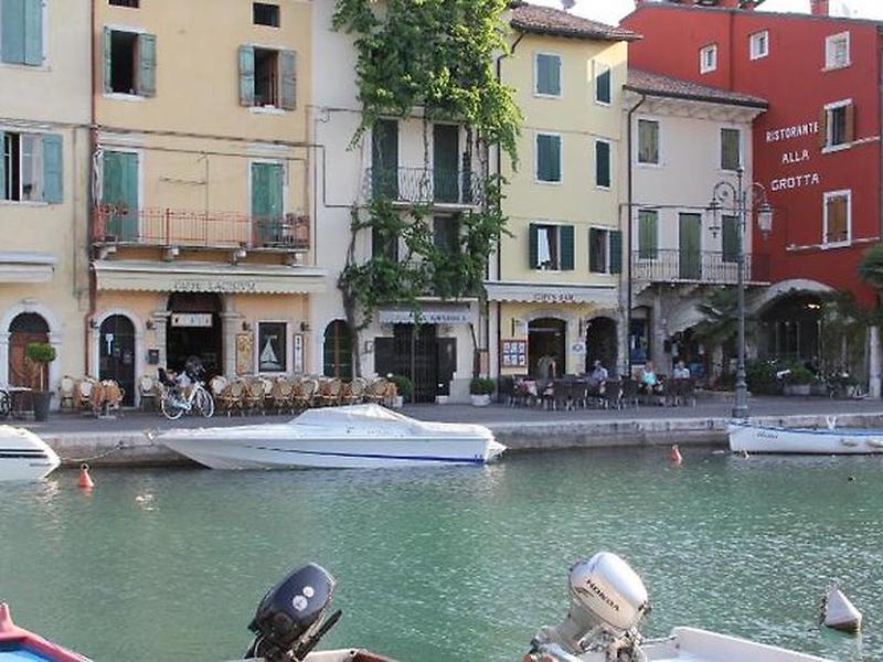 C219B4889141C032C13E854A32D13ECA