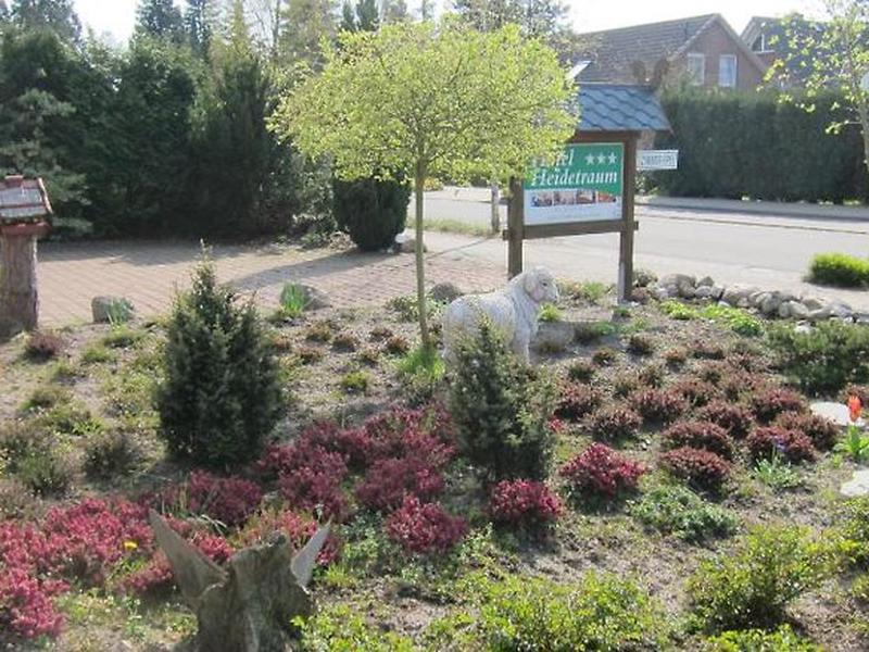 B7DB3595E4E635BB8CC224EF97CC6580